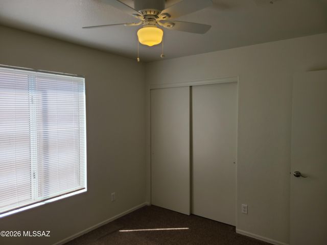 10008 E Moonstruck Way, Tucson, AZ 85747