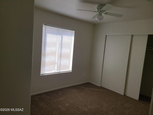 10008 E Moonstruck Way, Tucson, AZ 85747