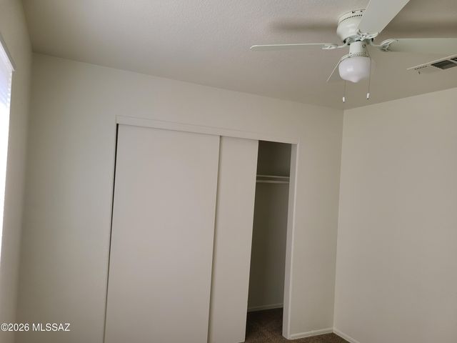 10008 E Moonstruck Way, Tucson, AZ 85747