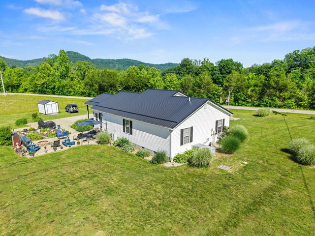 15 Rose Lane, Clay City, KY 40312