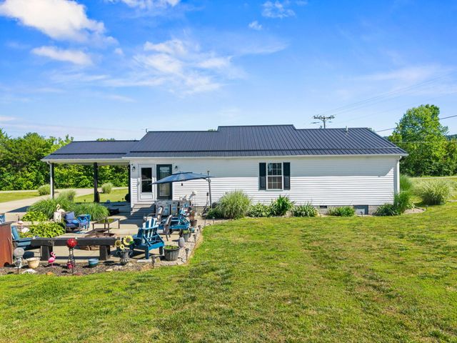 15 Rose Lane, Clay City, KY 40312