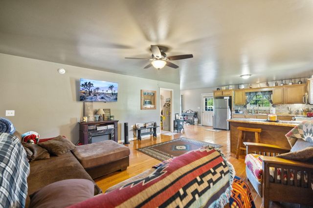 15 Rose Lane, Clay City, KY 40312