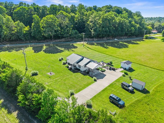 15 Rose Lane, Clay City, KY 40312