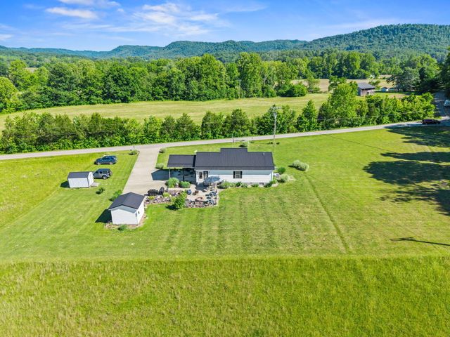 15 Rose Lane, Clay City, KY 40312