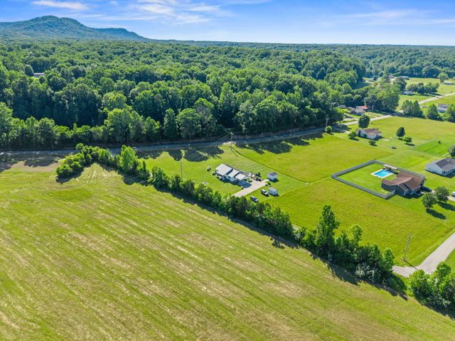 15 Rose Lane, Clay City, KY 40312