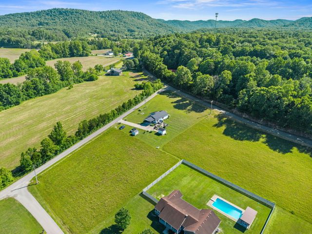 15 Rose Lane, Clay City, KY 40312