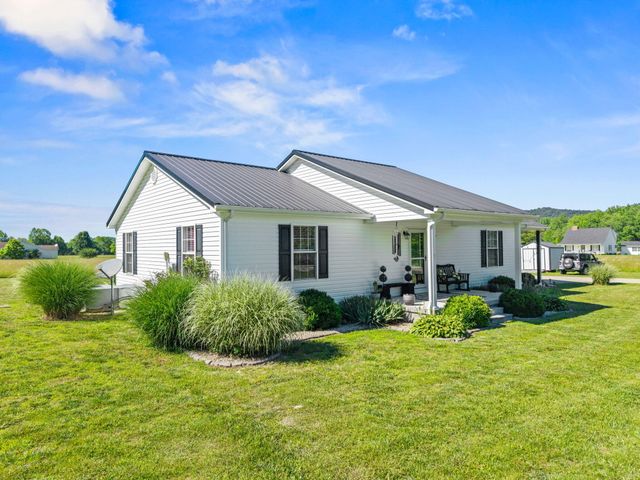 15 Rose Lane, Clay City, KY 40312