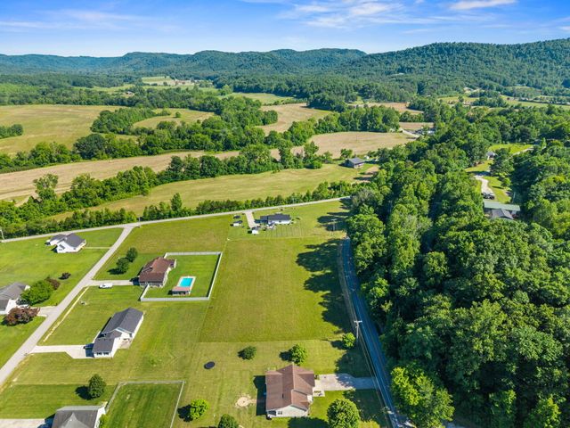 15 Rose Lane, Clay City, KY 40312