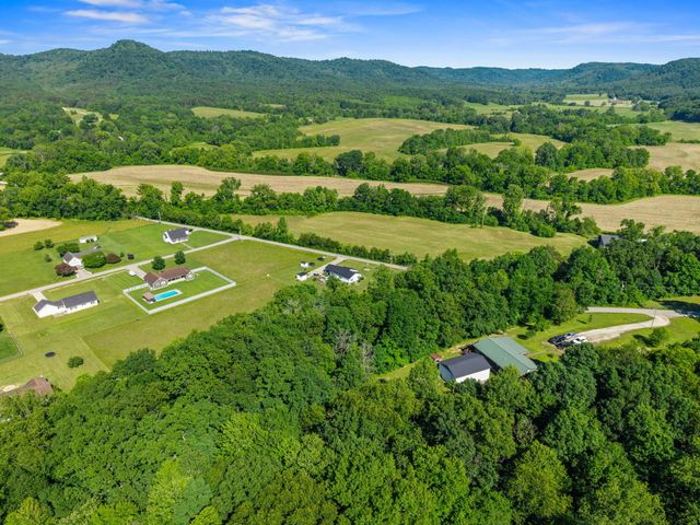 15 Rose Lane, Clay City, KY 40312