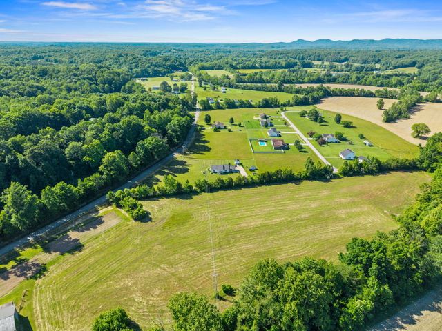 15 Rose Lane, Clay City, KY 40312