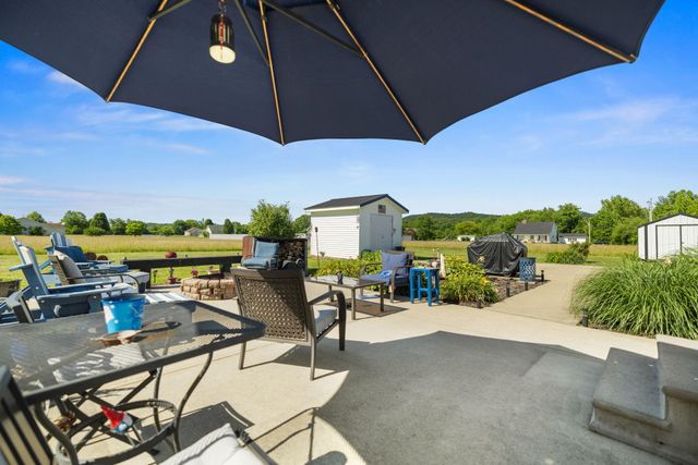 15 Rose Lane, Clay City, KY 40312