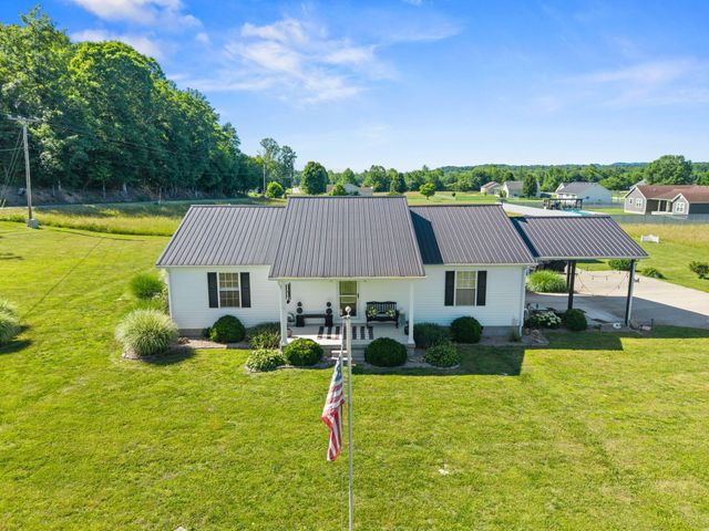 15 Rose Lane, Clay City, KY 40312