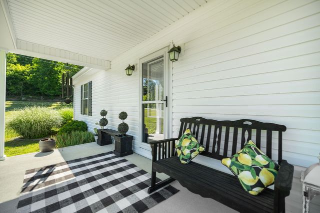 15 Rose Lane, Clay City, KY 40312