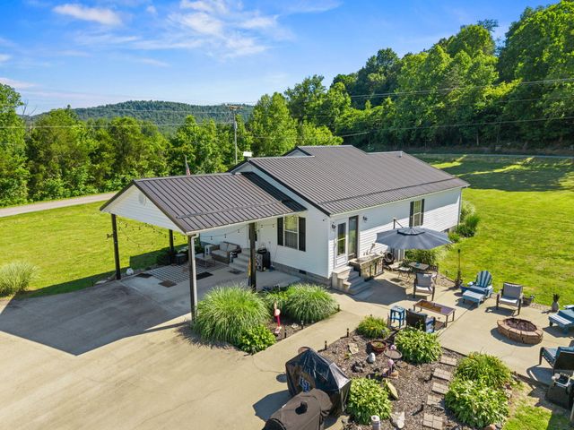 15 Rose Lane, Clay City, KY 40312