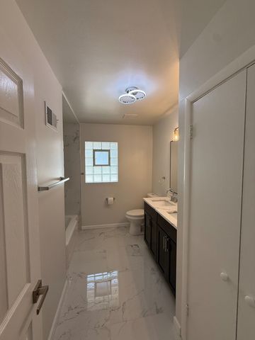 3839 Ridgeland Avenue, Berwyn, IL 60402