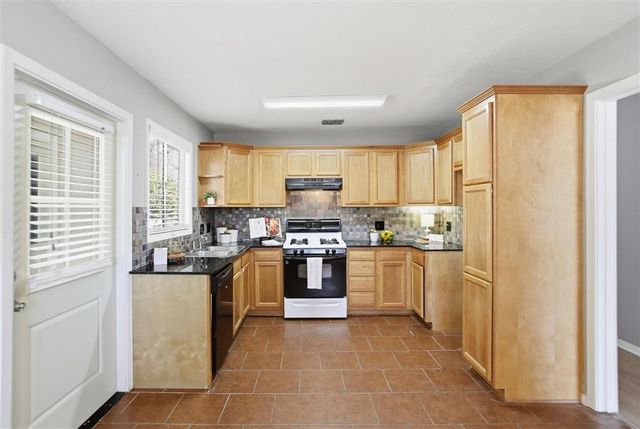 4419 Oaklawn Drive, Lake Charles, LA 70605