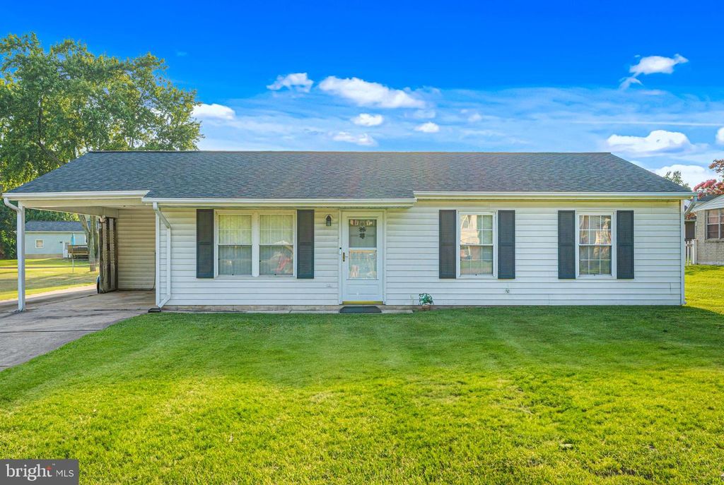 2318 LODGE FOREST DR, Baltimore, MD 21219