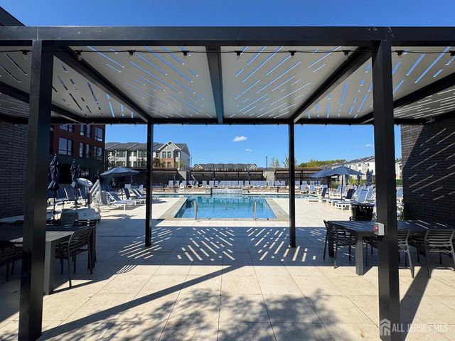 618 Sadie Circle, New Brunswick, NJ 08901