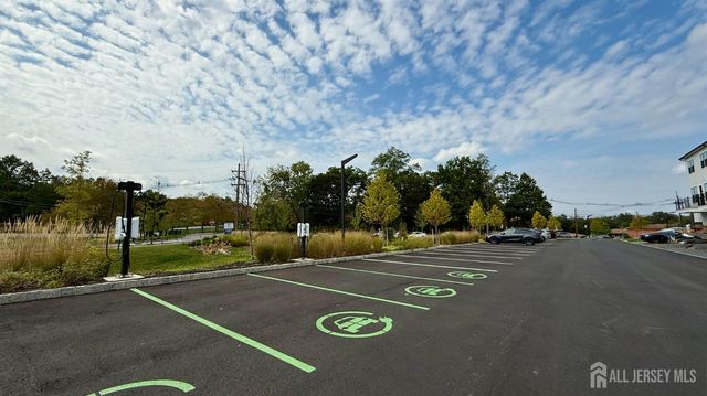 618 Sadie Circle, New Brunswick, NJ 08901