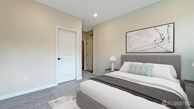 618 Sadie Circle, New Brunswick, NJ 08901