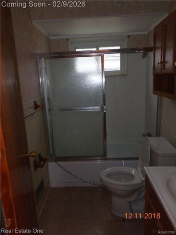 5312 SYRACUSE Street, Dearborn Heights, MI 48125