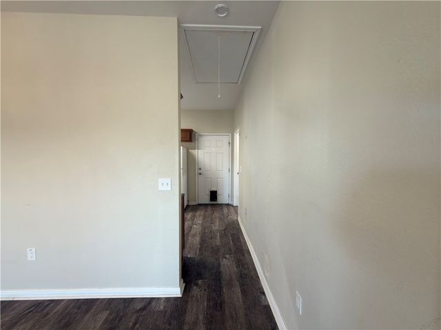 1326 S Live Oak St, Rockport, TX 78382