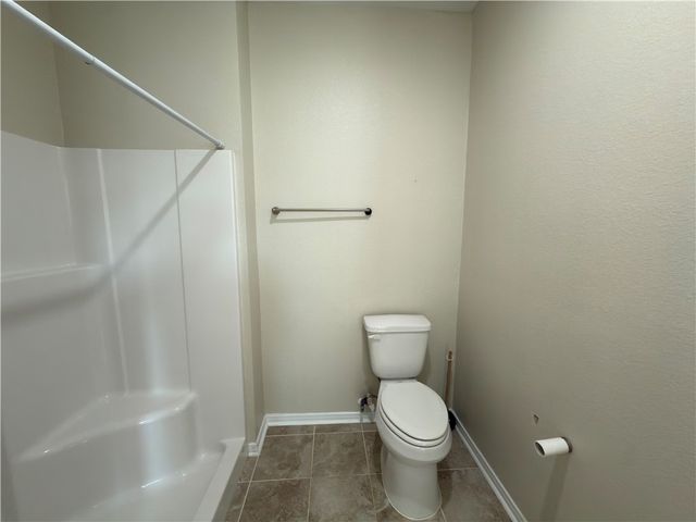 1326 S Live Oak St, Rockport, TX 78382