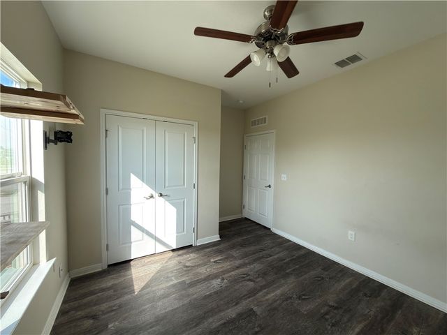 1326 S Live Oak St, Rockport, TX 78382