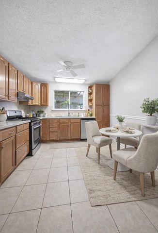 7415 San Simeon Drive, Houston, TX 77083