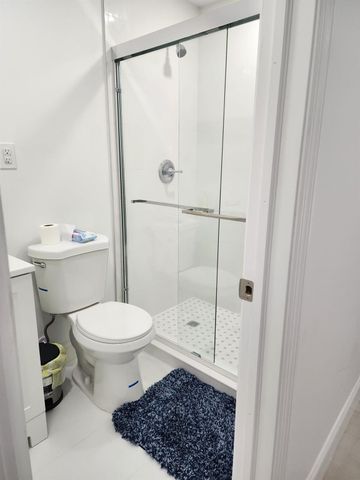 320 NW 4th Avenue 4, Deerfield Beach, FL 33441