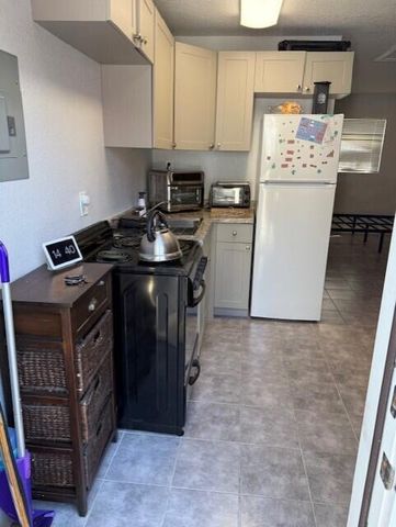 702 48th Street, West Palm Beach, FL 33407