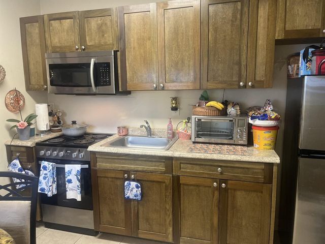 702 48th Street, West Palm Beach, FL 33407