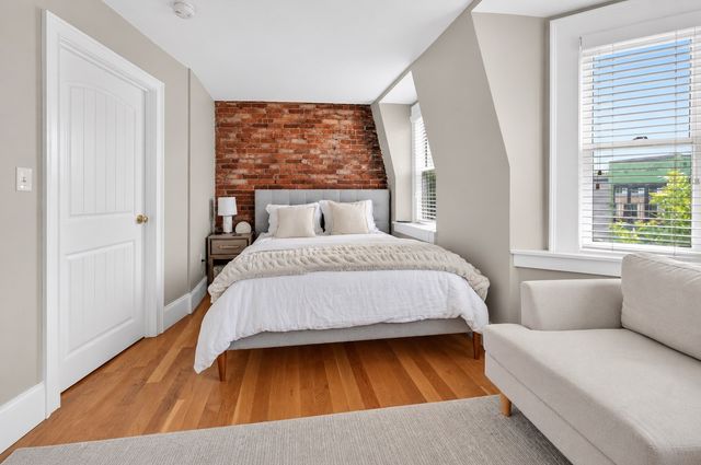 466 E 3rd St 2, Boston, MA 02127