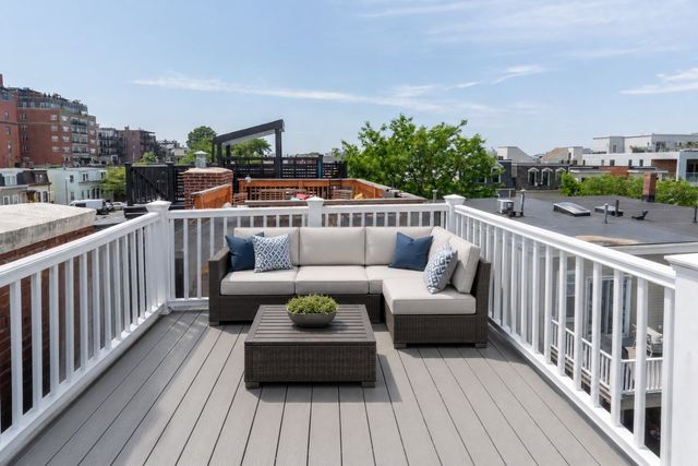 466 E 3rd St 2, Boston, MA 02127