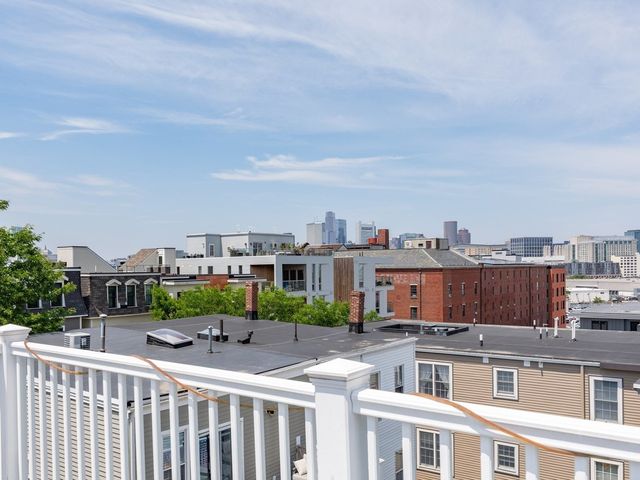 466 E 3rd St 2, Boston, MA 02127