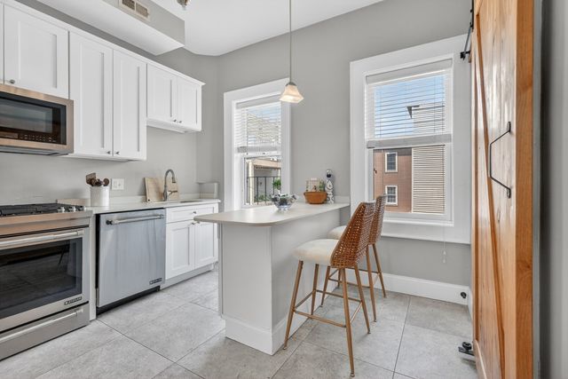 466 E 3rd St 2, Boston, MA 02127