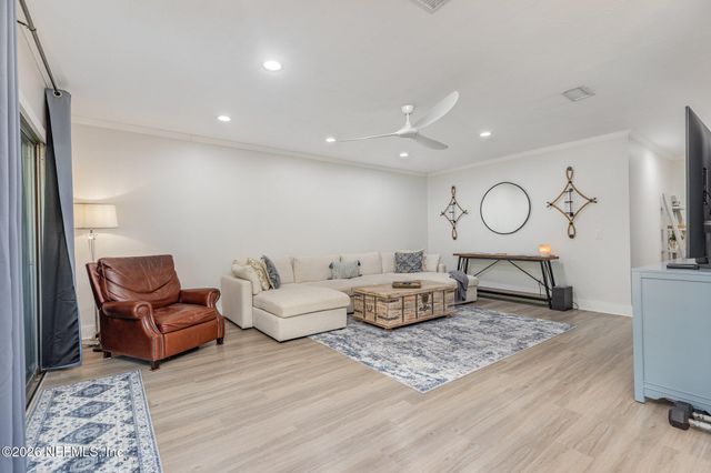 9252 SAN JOSE Boulevard 2202, Jacksonville, FL 32257