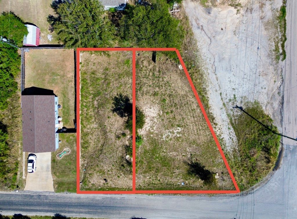 758 E Bluebonnet Drive, Granbury, TX 76048