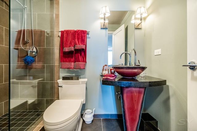 2800 N Lake Shore Drive 3814-3816, Chicago, IL 60657