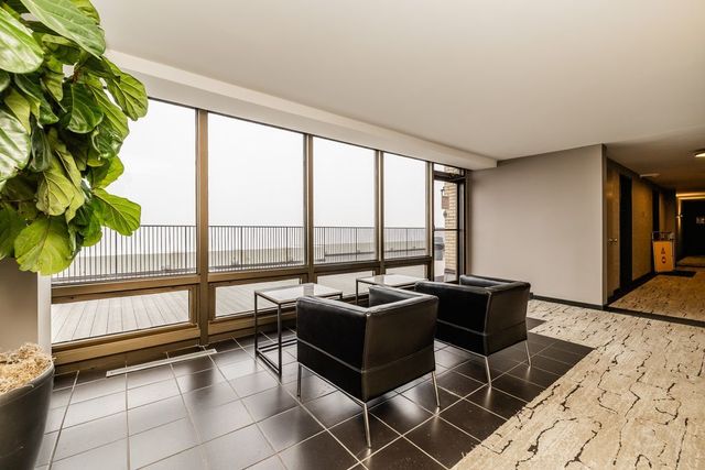 2800 N Lake Shore Drive 3814-3816, Chicago, IL 60657