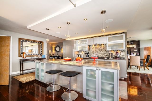 2800 N Lake Shore Drive 3814-3816, Chicago, IL 60657