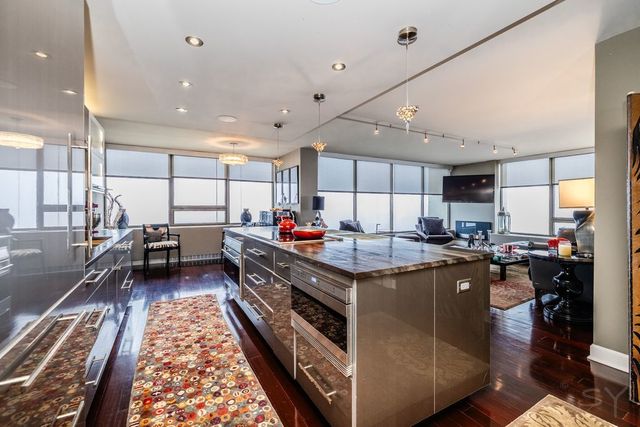 2800 N Lake Shore Drive 3814-3816, Chicago, IL 60657
