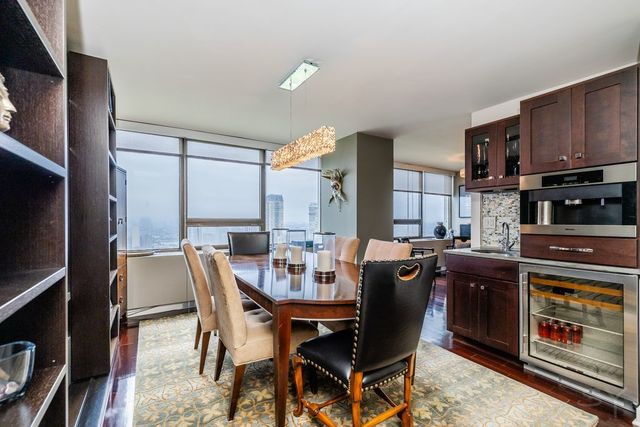 2800 N Lake Shore Drive 3814-3816, Chicago, IL 60657