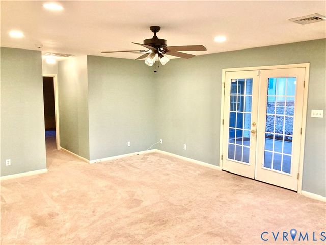 437 Queensway Rd, Chesterfield, VA 23236