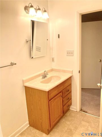 437 Queensway Rd, Chesterfield, VA 23236