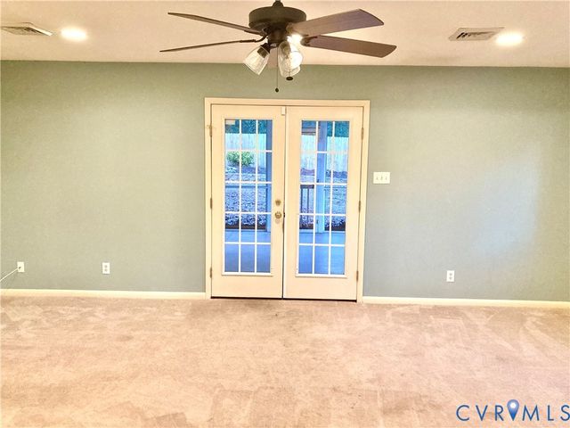 437 Queensway Rd, Chesterfield, VA 23236