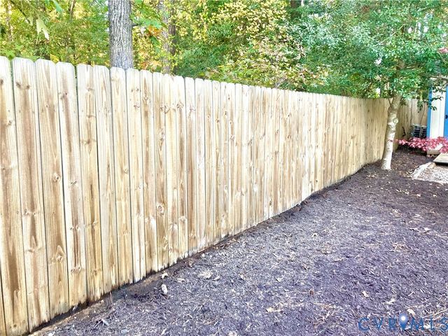 437 Queensway Rd, Chesterfield, VA 23236