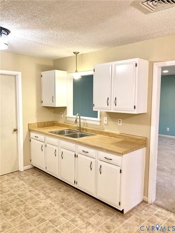 437 Queensway Rd, Chesterfield, VA 23236