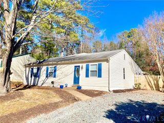 437 Queensway Rd, Chesterfield, VA 23236