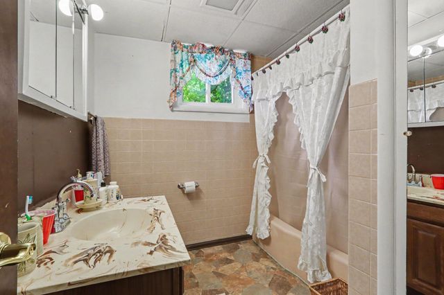 18988 32nd Street, Gobles, MI 49055